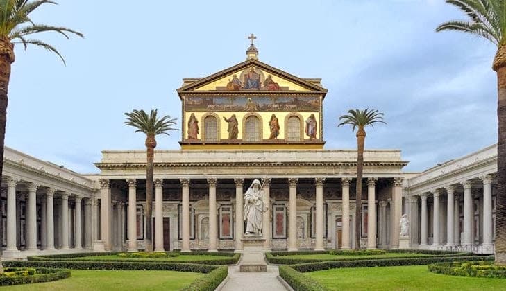 Basílica de São Paulo Extramuros em Roma Basílica de São Paulo Extramuros em Roma