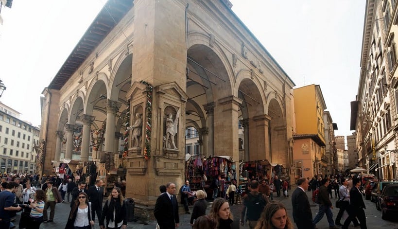 Via Calimala para compras em Florença Via Calimala para compras em Florença