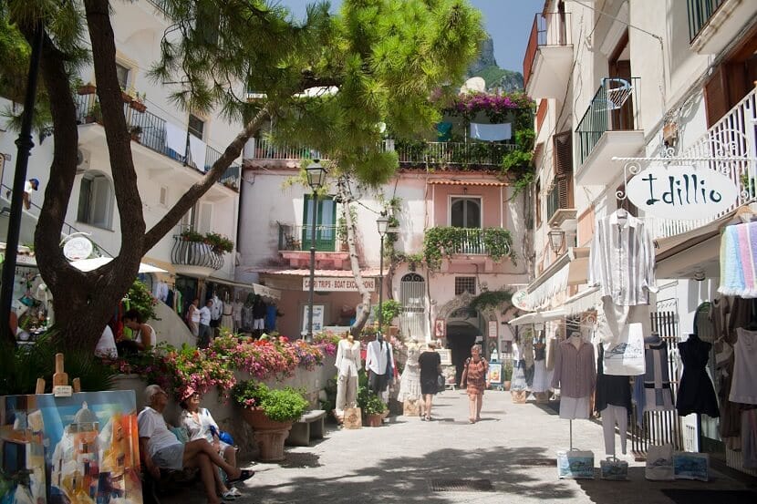 Passeio pelas ruelas de Amalfi Passeio pelas ruelas de Amalfi