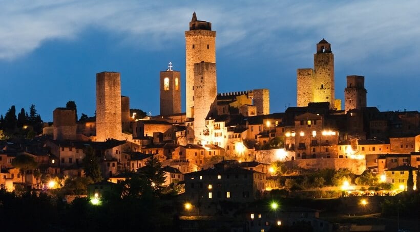 Vista da cidade de San Gimignano na Itália Vista da cidade de San Gimignano na Itália