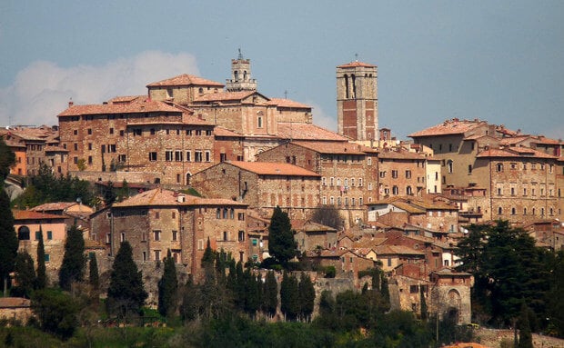 Vista de parte da cidade de Montepulciano Vista de parte da cidade de Montepulciano