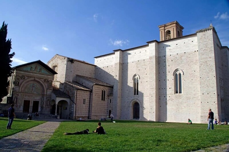 Piazza San Francesco em Perugia Piazza San Francesco em Perugia