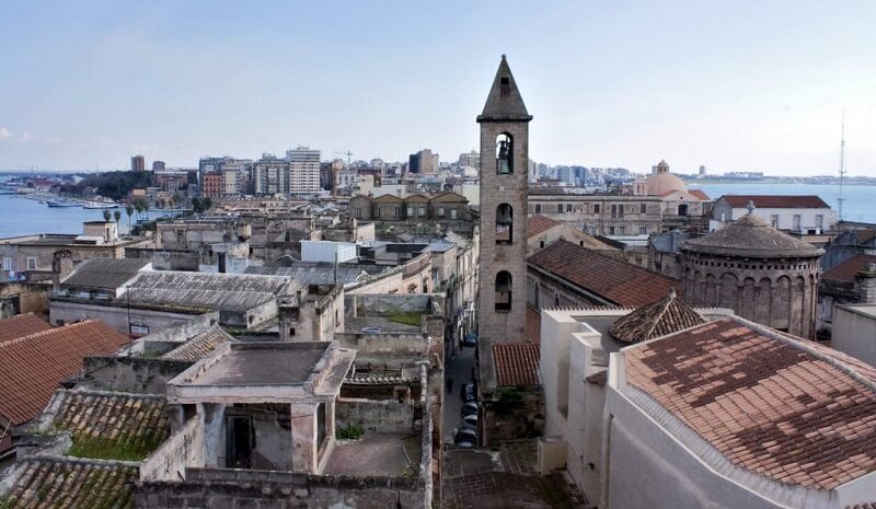 Vista da cidade de Taranto Vista da cidade de Taranto