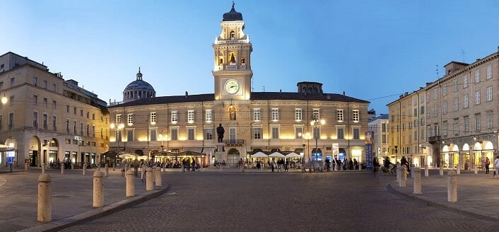 Piazza Garibaldi em Parma Piazza Garibaldi em Parma