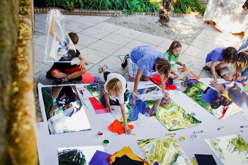 Crianças participando do Kids Day no Peggy Guggenheim Crianças participando do Kids Day no Peggy Guggenheim